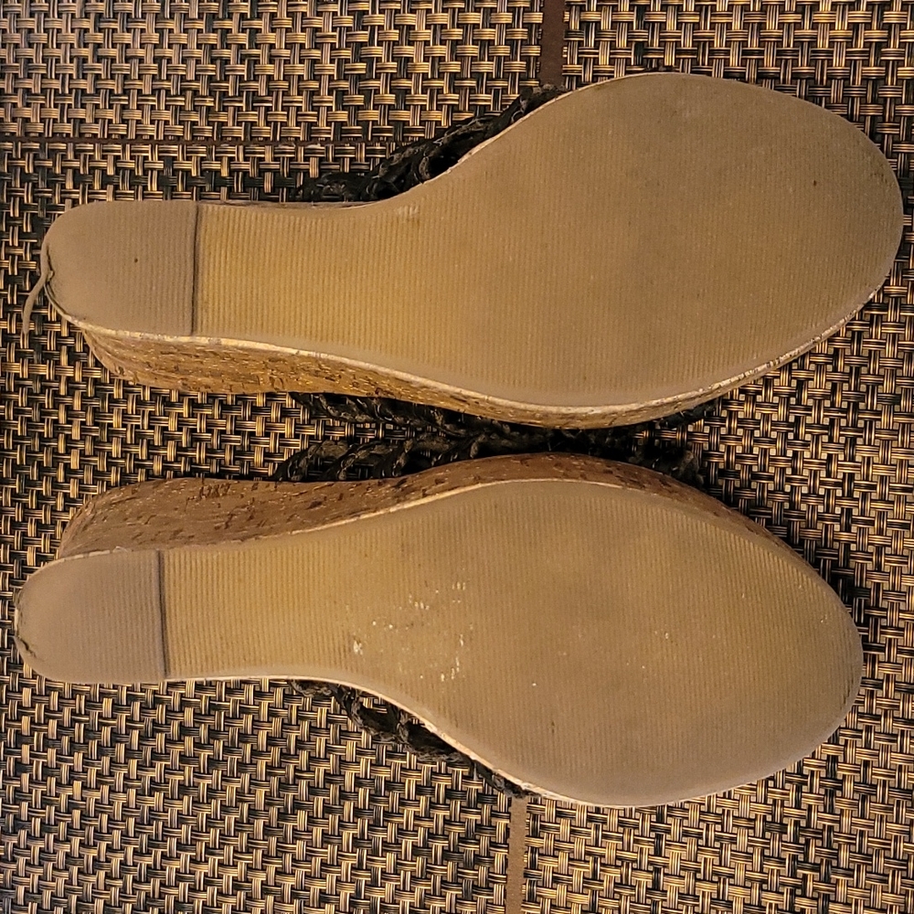Shoes - Picture 2 of 5